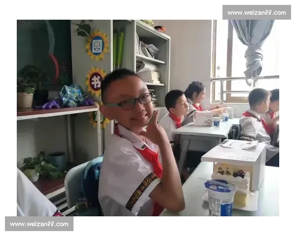 幼儿园歌唱比赛主持稿：展现童真歌声 共庆欢乐时光